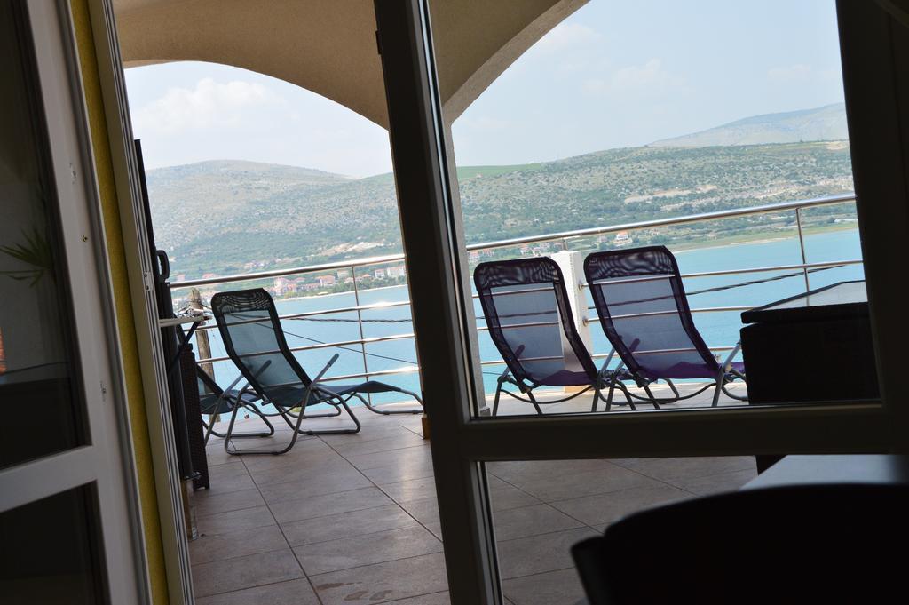 Palace View Trogir Exterior photo